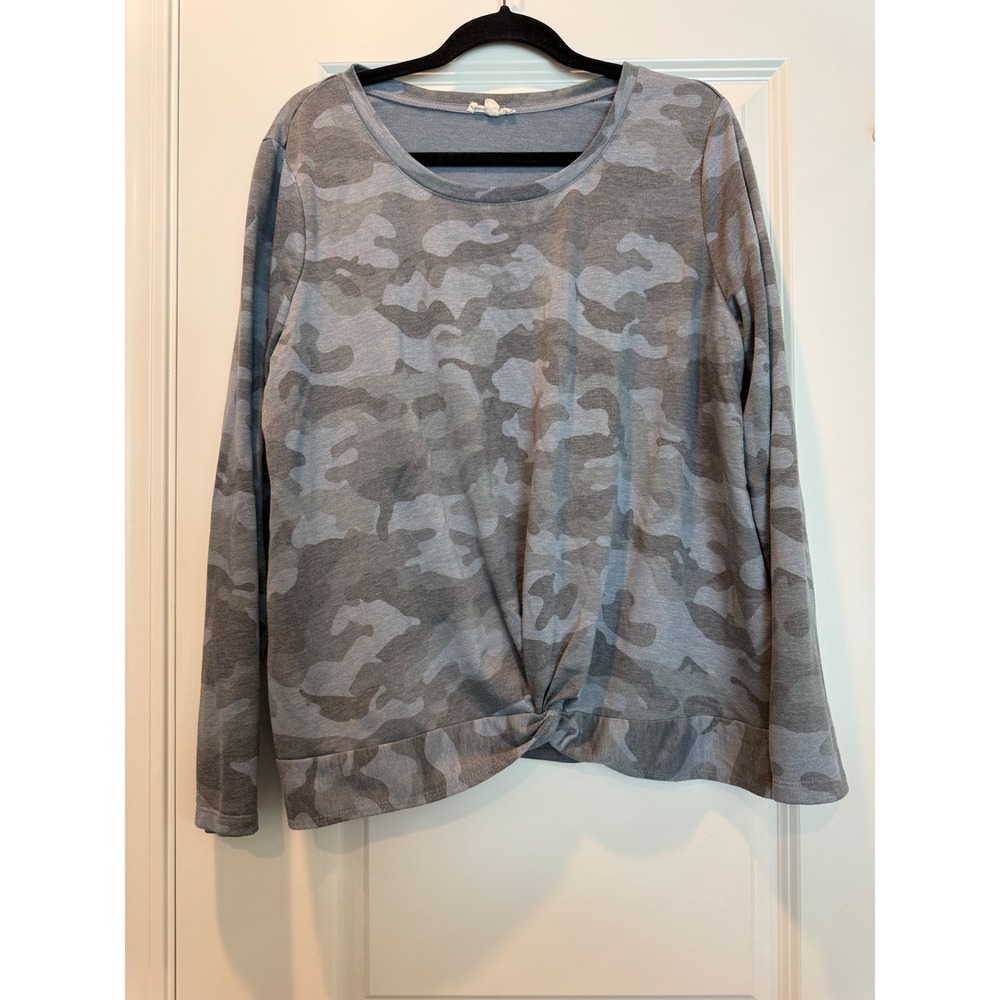 Jane and Delancey‎ Grey Camo Twist Front Long Sleeve Top XL Camouflage Pullover